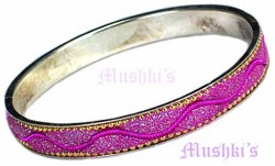 lac bangle - click here for large view